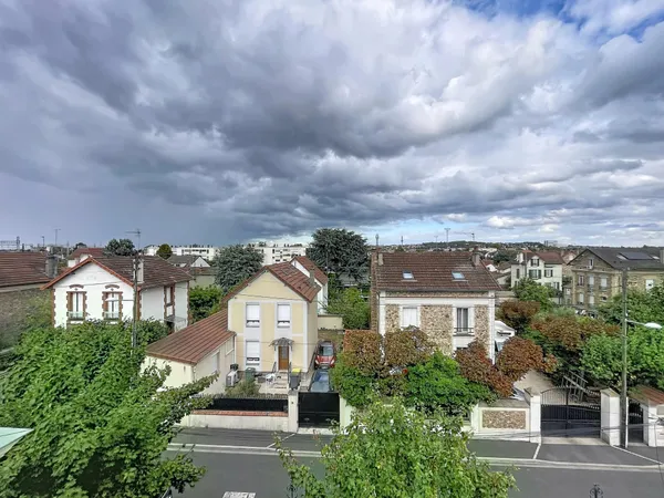 MAGNIFIQUE IMMEUBLE D'ARCHITECTE