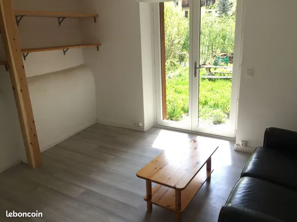 Joli T1/T2 refait à neuf- 55 m2-Centre Vallouise