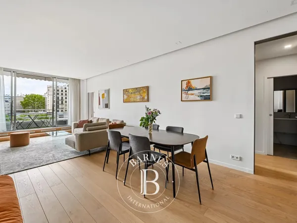 Exclusivité - Paris 16 - La Muette - 1 Suite parentale - Balcon