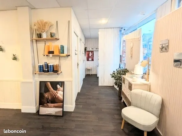 Institut de beauté clé en main - 4 cabines - Gien