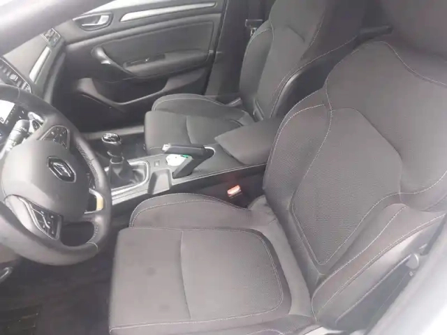 Renault Megane mégane iv berline tce 115 fap — photo 41