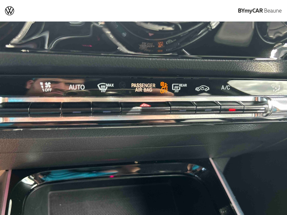 Mercedes GLA 200 7G-DCT AMG Line — photo 28