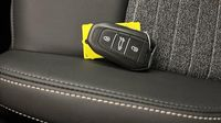 Peugeot 5008 Hybrid 145ch Allure e-DCS6 — photo 16