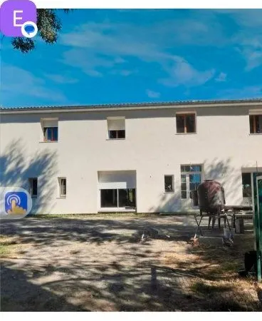 Ensemble immobilier de 3 maisons et garages au brouilh-monbert