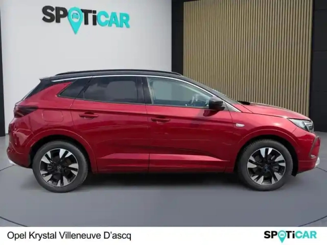 Opel Grandland 1.6 turbo 225ch hybride ultimate — photo 21