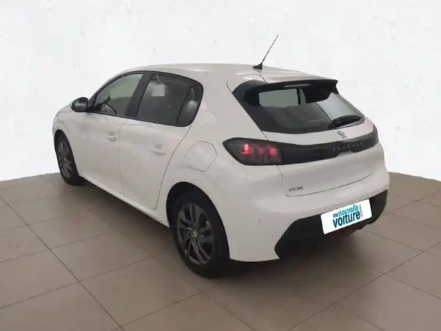 Peugeot 208 puretech 100 s&amp;s bvm6 — photo 7