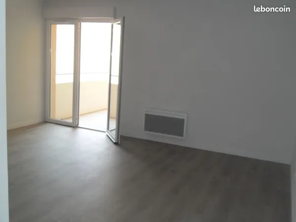 Studio location à l'année