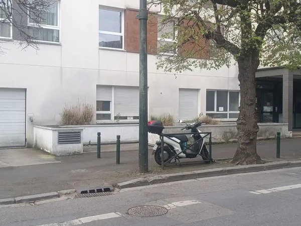 Parking de 14,5 m2 en sous sol Gare de Chelles