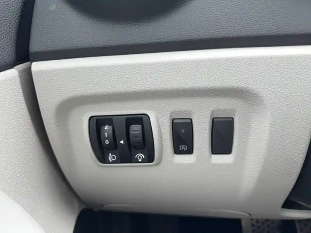 Renault Captur tce 150 fap edc — photo 48