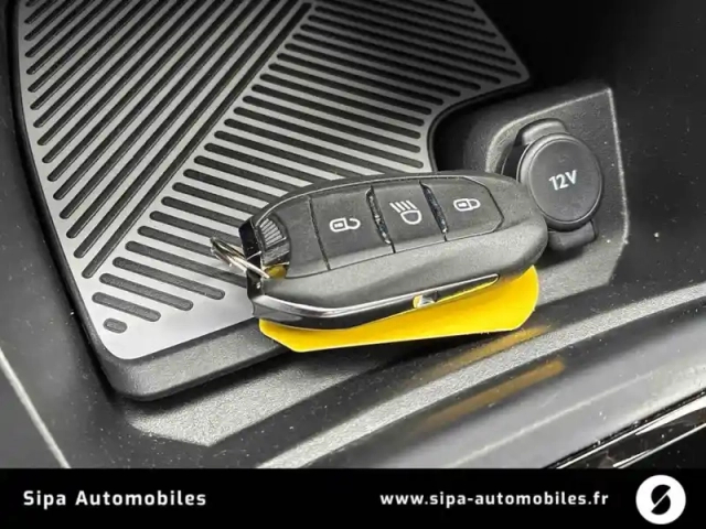 Citroën C4 puretech 130 s&amp;s eat8 — photo 15