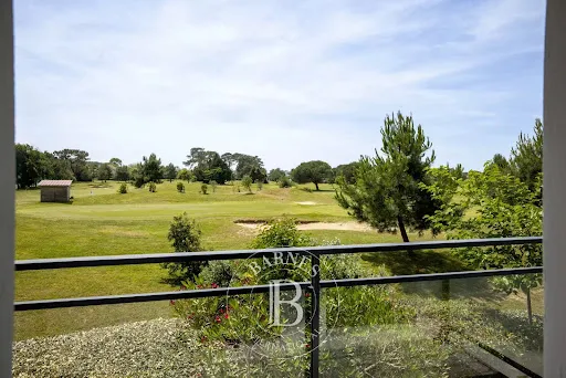 Maison 260 m²