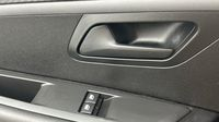 Peugeot 208 1.2 PureTech 75ch S&S Like 2022 — photo 18