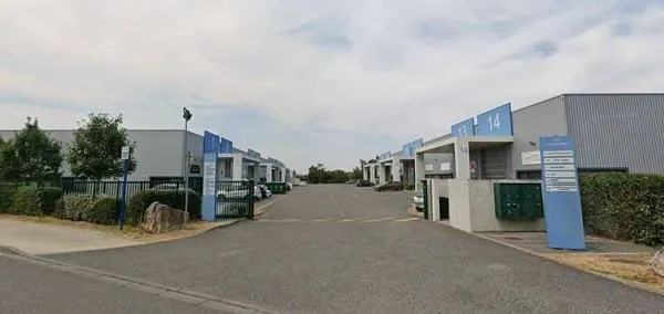 Local d'activité 294 m²
