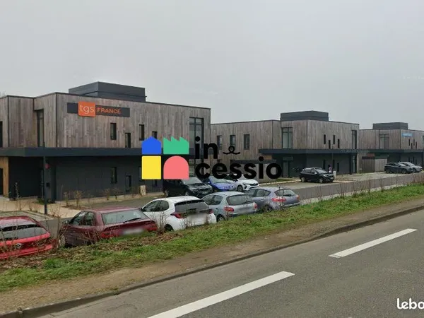 Bureaux 228 m²