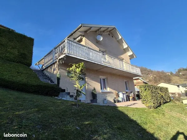 Villa 4 pièces 102 m²