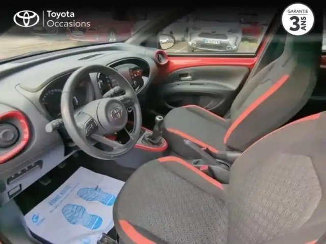 Toyota Aygo x 1.0 vvt-i 72ch design — photo 4