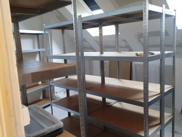 Locaux pour stockage