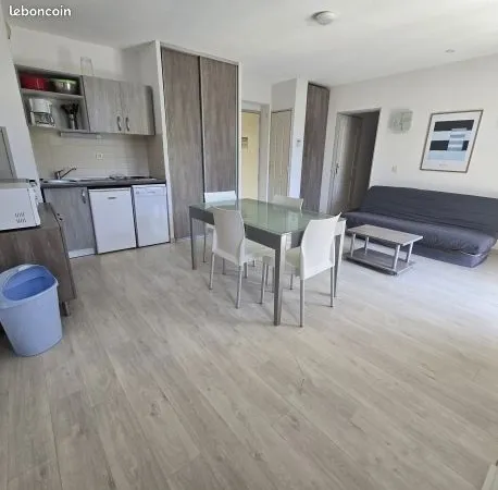 Appartement T2 meublé charges comprises