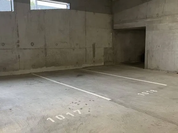 Parking 11 m²