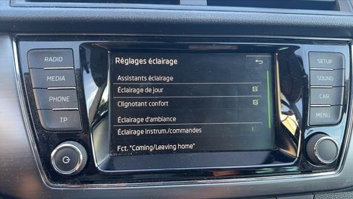 Skoda Fabia Combi 1.2 TSI 90 - Ambition – 2016 – 98168 km – Essence – Boîte Manuelle — photo 5