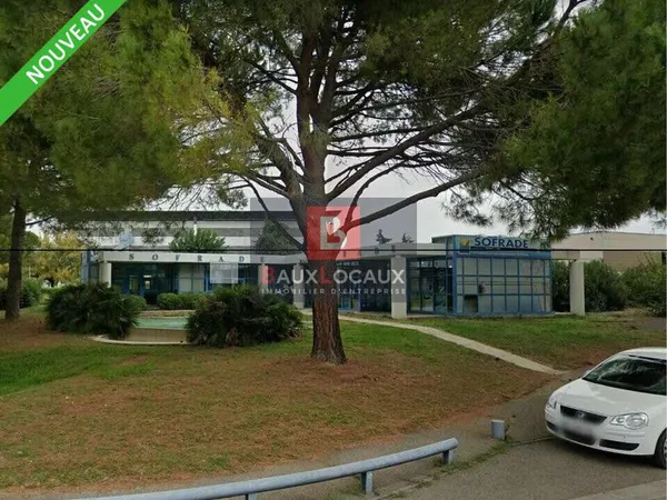 NÎMES - LOCAL COMMERCIAL à louer