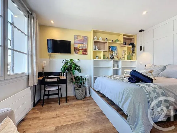 Studio 1 pièce 25 m²