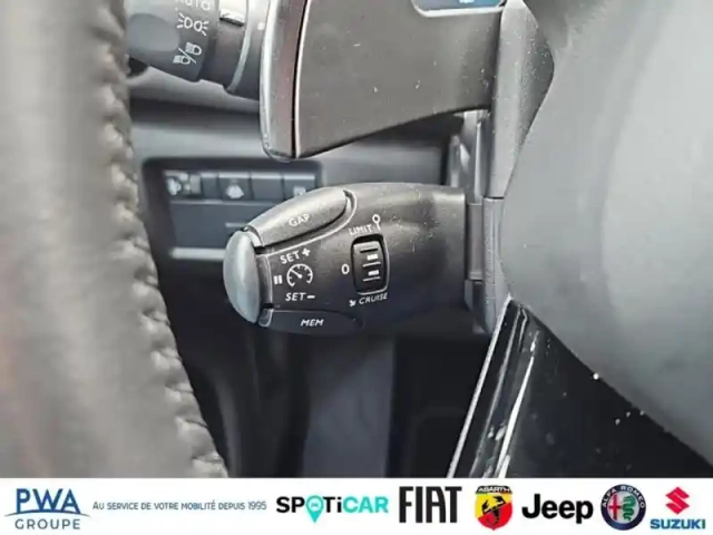 Citroën C5 Aircross hybrid 225ch c-series e-eat8 — photo 28