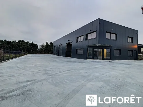 Local commercial 1300 m²