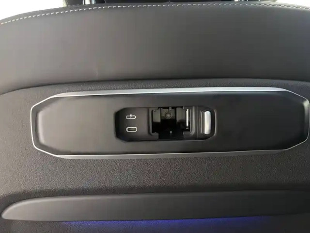 Bmw X5 xdrive50e 489 ch bva8 — photo 13
