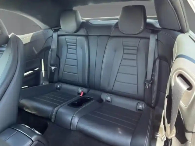 Mercedes Cla sse e 220 d amg line cabrio — photo 20