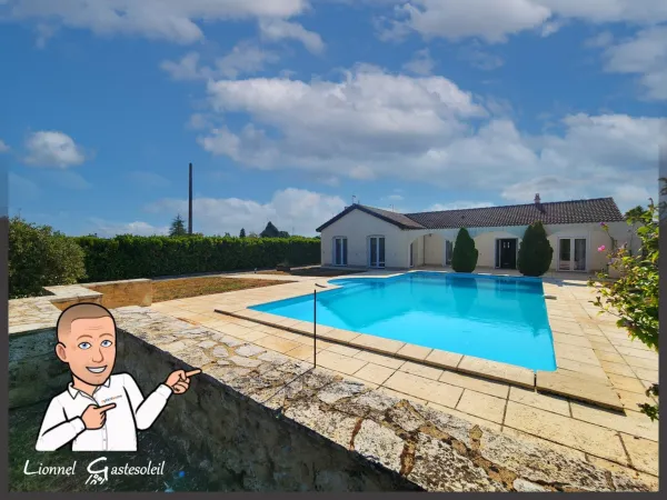 Maison à vendre de plain pied 3 chambres double garage et piscine sur la commune de PINEUILH (33)