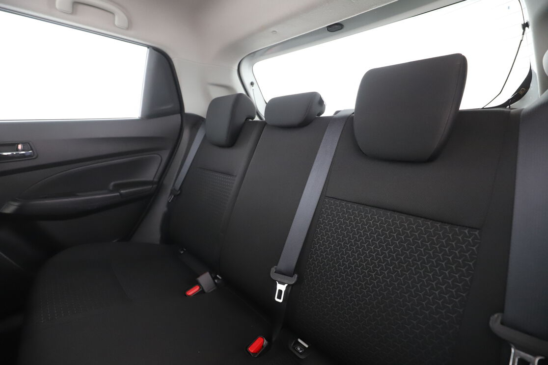 Suzuki Swift 1.2 DualJet Hybrid SHVS Pack — photo 13