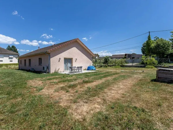 Maison de plain-pied 5 pièces 102 m²