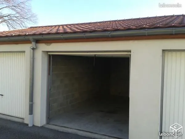 Garage neuf, box, garde meuble