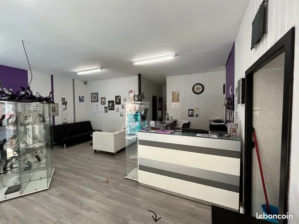 Local commercial 78m2 hyper centre
