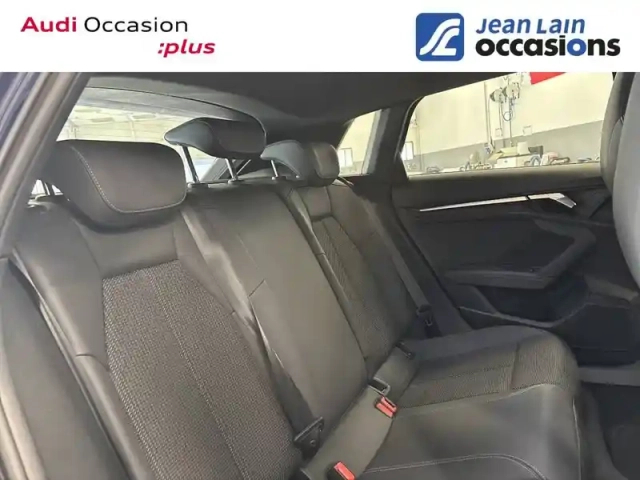 Audi A3 sportback 40 tfsie 204 s tronic 6 — photo 17