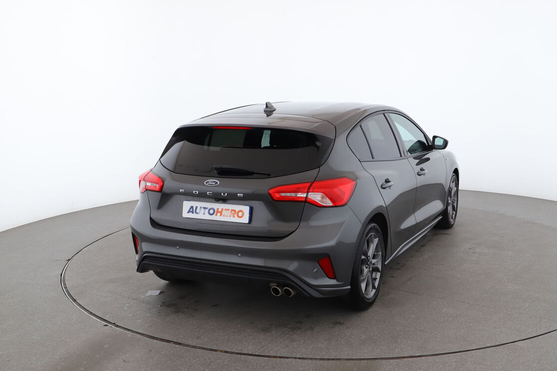 Ford Focus 1.5 EcoBlue ST Line — photo 5