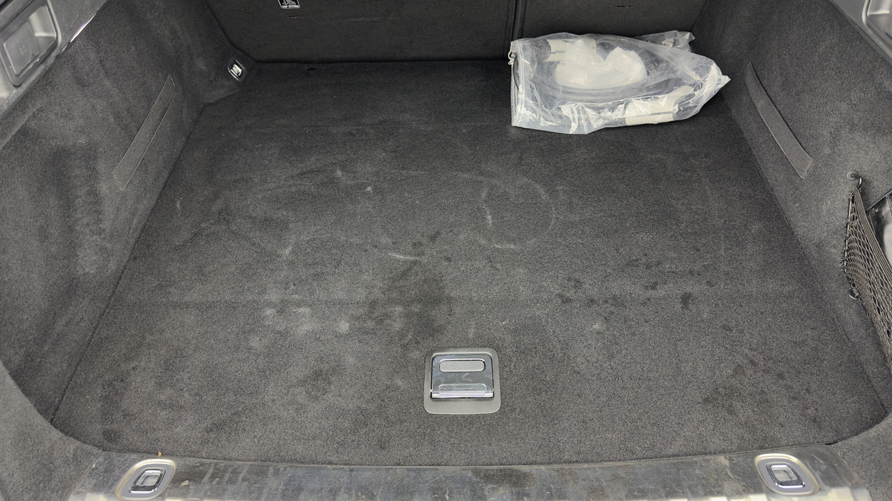 Peugeot 508 SW Hybrid 225 e-EAT8 — photo 32