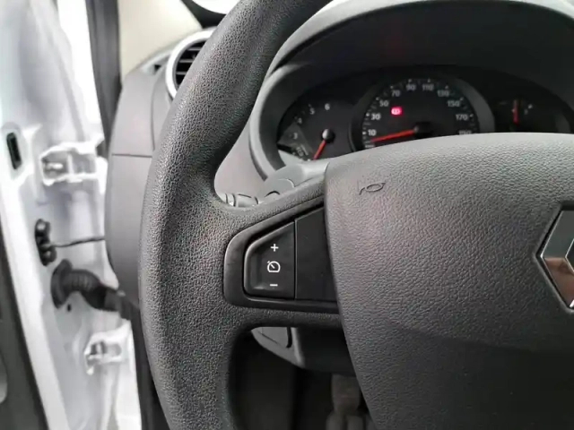 Renault Kangoo blue dci 80 — photo 30