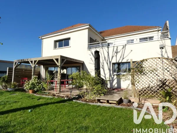 Maison 7 pièces 200 m²