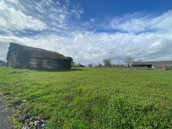 Terrain 3739 m²