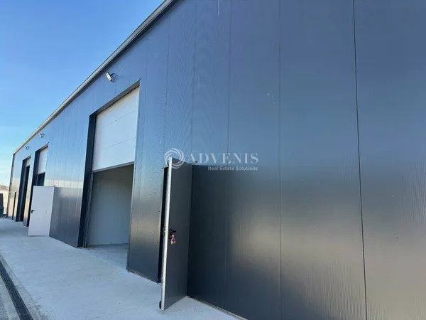 Entrepôt 175 m²