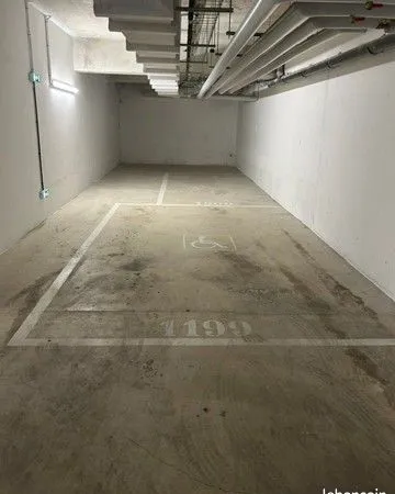 Parking 40M2