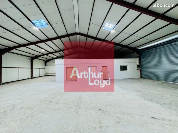LOCAL D'ACTIVITE 1680 m² BON ENCONTRE