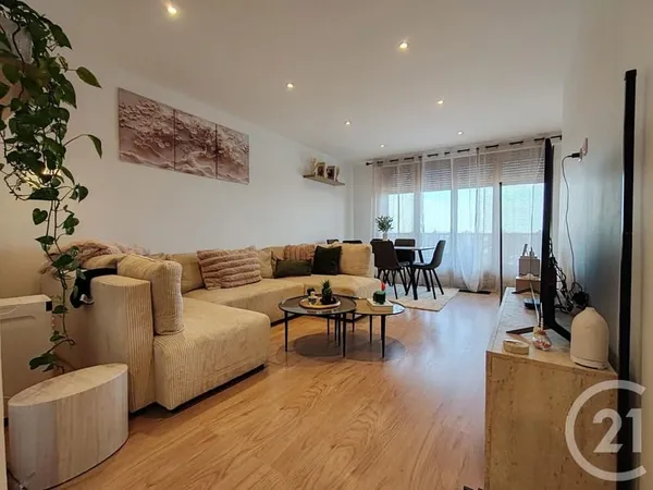 Appartement 2 pièces 64 m²