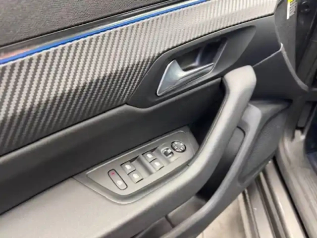 Peugeot 508 hybrid 225 e-eat8 — photo 23