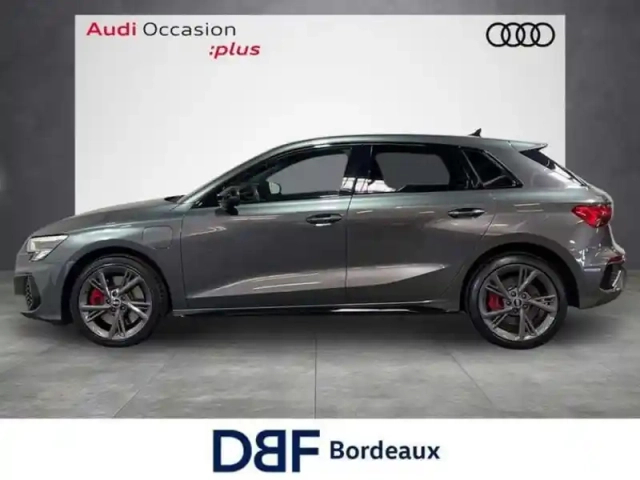 Audi A3 45 tfsie 245 s tronic 6 competition — photo 2