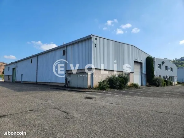 Local d'activité 520 m²