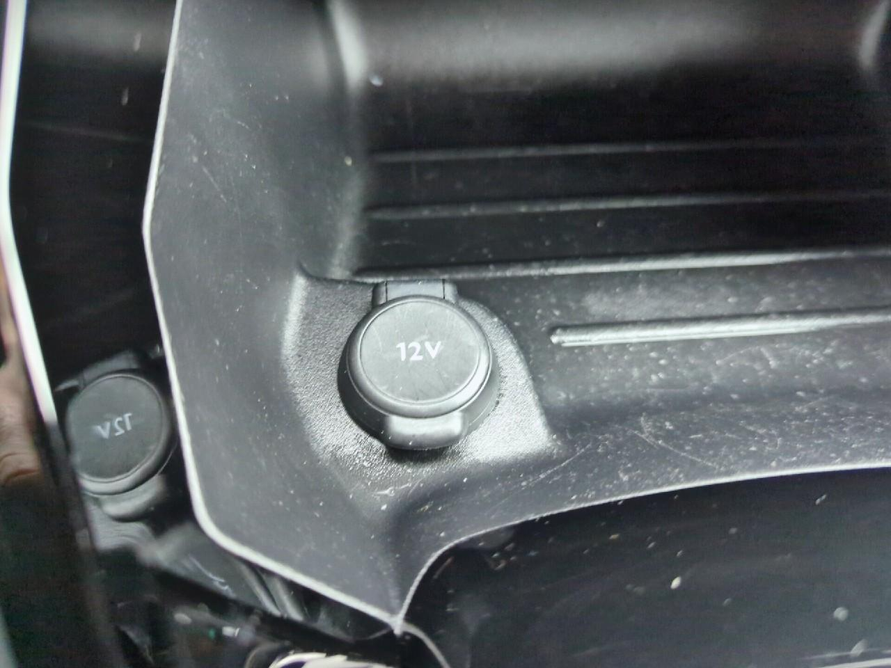 Peugeot 2008 puretech 100 s&s bvm6 allure — photo 27