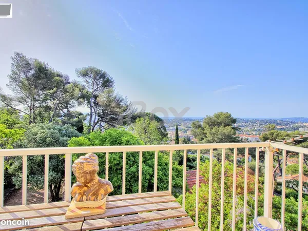 Triplex 6 pièces 140 m²